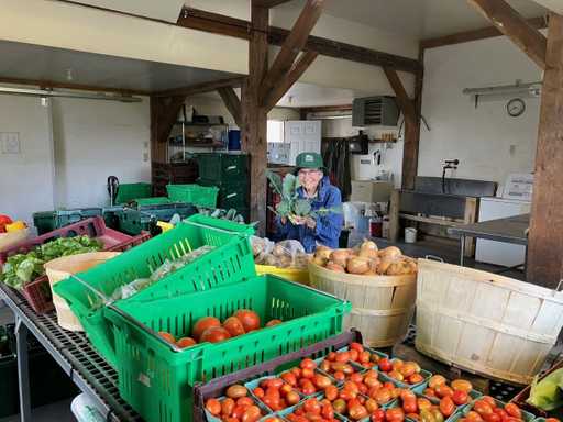 produce share in barn for farm pickup